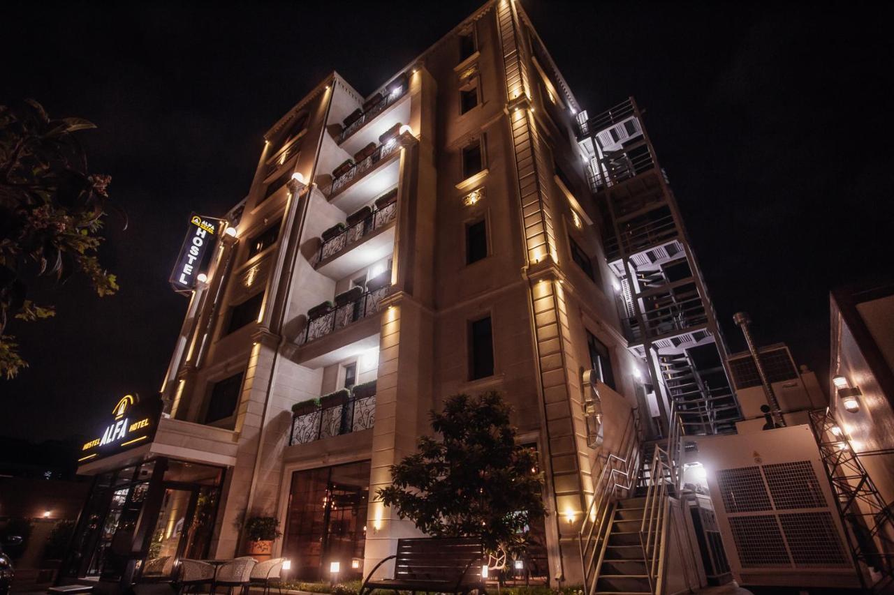 Alfa Hotel Bakoe Buitenkant foto